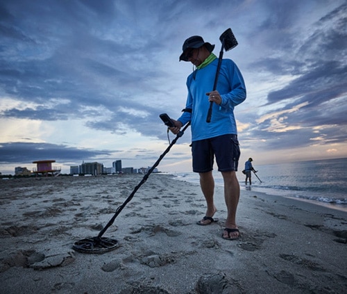 metaaldetector voor goud strand