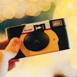 Een Kodak wegwerpcamera